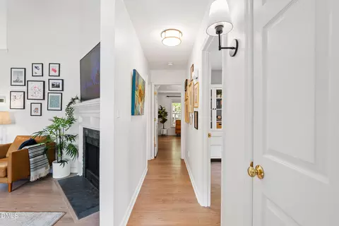Entry Way - 2 Casabelle Ct, Durham, NC 27713 photo 1 of 2