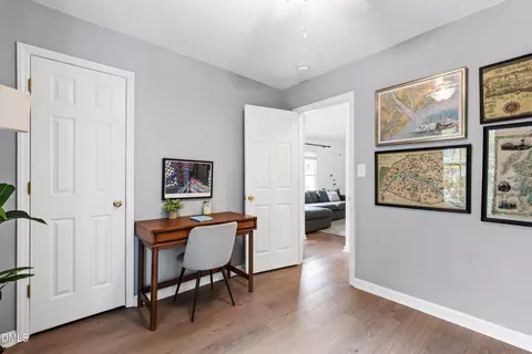 Entry Way - 2 Casabelle Ct, Durham, NC 27713 photo 2 of 2