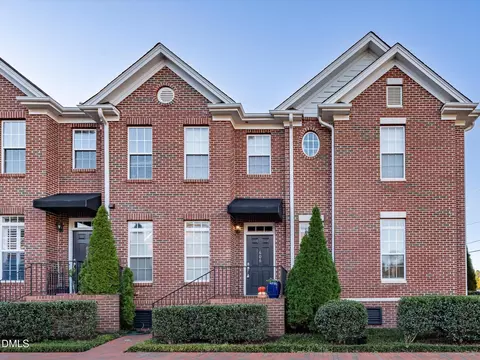 606 Highpark Ln, Raleigh, NC 27608