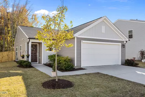 925 Bellewood Gardens Dr, Angier, NC 27501