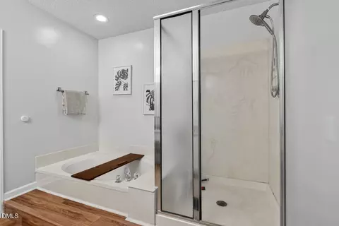Bath - 4012 Kettering Dr, Durham, NC 27713 photo 2 of 3