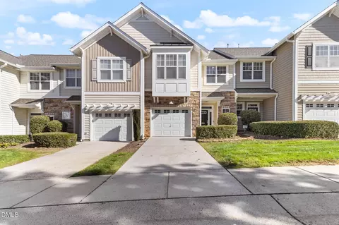 5912 Chivalry Ct, Raleigh, NC 27612