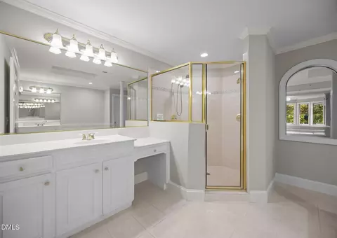 Bath - 4741 Sharpstone Ln, Raleigh, NC 27615 photo 4 of 10
