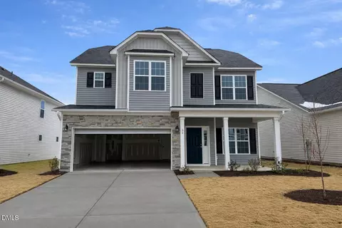 32 W Emily Gardens Dr, Selma, NC 27576