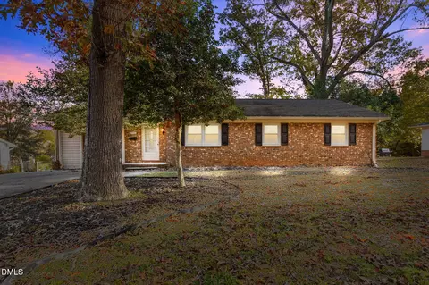 1335 Granville St, Burlington, NC 27215