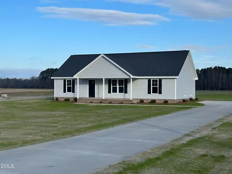 7838 Simpson Rd, Lucama, NC 27851