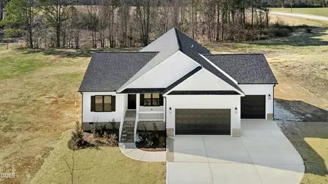 56 Bryant Farm Dr, Selma, NC 27576