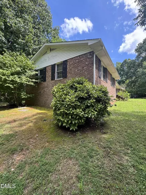 Exterior - 552 Clay Thomas Rd, Roxboro, NC 27574 photo 3 of 5