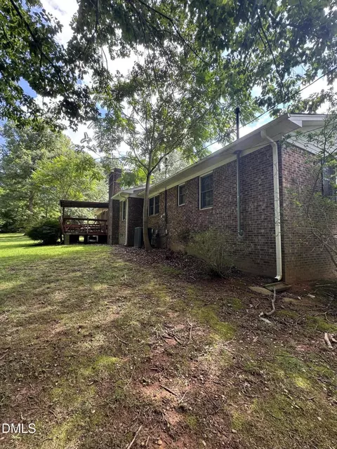 Exterior - 552 Clay Thomas Rd, Roxboro, NC 27574 photo 2 of 5