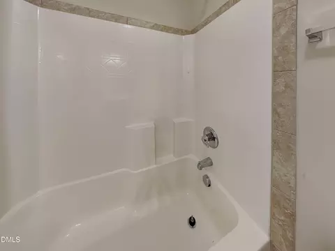 Bath - 184 Marsh Creek Dr, Garner, NC 27529 photo 3 of 4