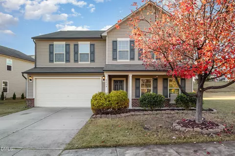 2609 Averon Dr, Fuquay Varina, NC 27526