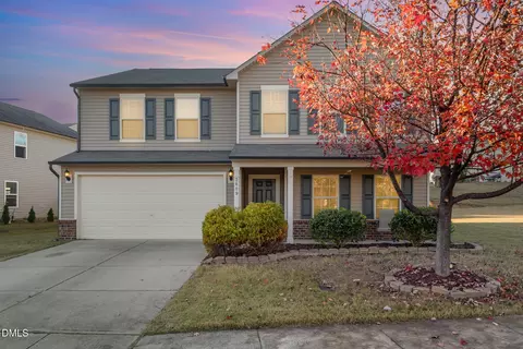 2609 Averon Dr, Fuquay Varina, NC 27526