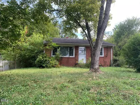 438 Dudley St, Burlington, NC 27217