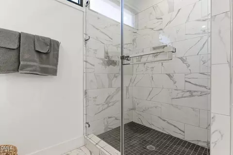 Bath - 1108 Nova St, Durham, NC 27713 photo 6 of 13