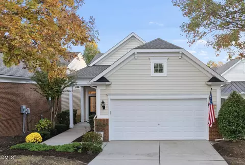 105 Brookesby Ct, Cary, NC 27519