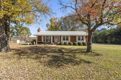 3032 Rosinburg Rd, Zebulon, NC 27597