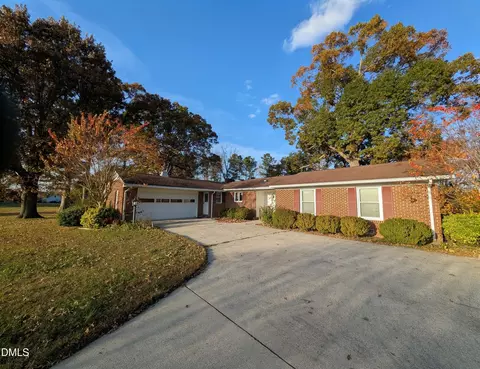 1241 Macon Embro Rd, Macon, NC 27551