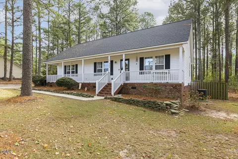 333 Greenleaf Rd, Angier, NC 27501