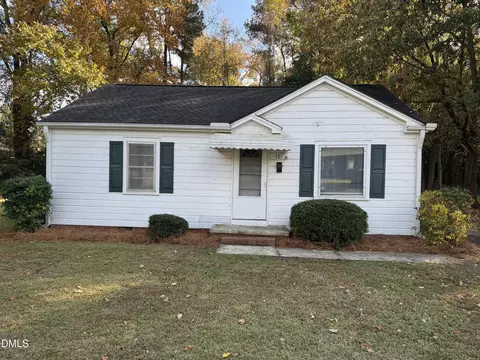 101 Joy St, Dunn, NC 28334