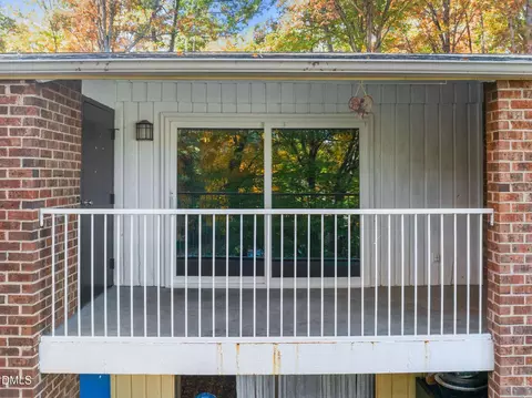 1130 Schaub Dr #J, Raleigh, NC 27606