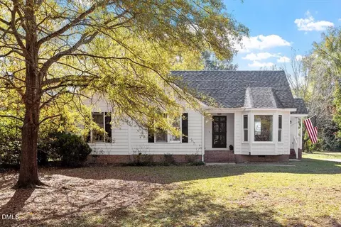 2021 Southfort Dr, Garner, NC 27529