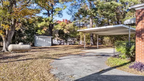 Exterior - 320 Pace St, Smithfield, NC 27577 photo 3 of 4