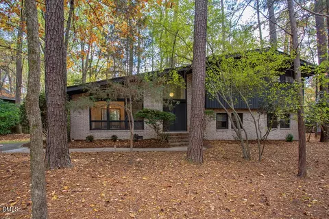 2428 Sedgefield Dr, Chapel Hill, NC 27514