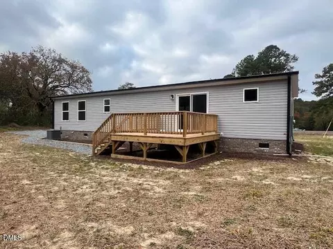 385 Page Rd, Godwin, NC 28344 photo 4