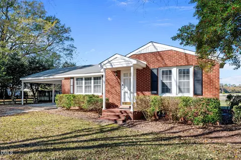 212 W Church St, Conetoe, NC 27819