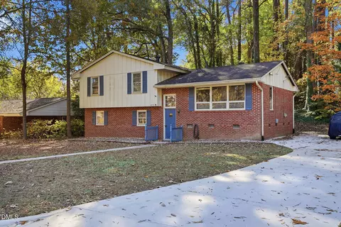 3216 Broyhill Cir, Raleigh, NC 27604