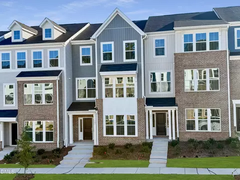 387 Chesapeake Commons St #120, Garner, NC 27529