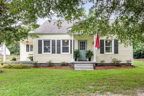 127 W Young St, Rolesville, NC 27571