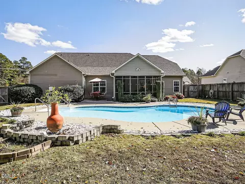26 Langdon Pointe Dr, Garner, NC 27529