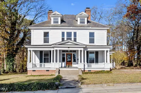 105 S Elm St, Louisburg, NC 27549