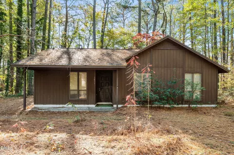1471 Hunters Ln, Greenville, NC 27834