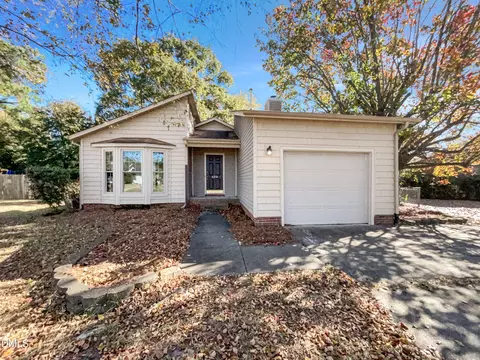 6312 Lake Trail Dr, Fayetteville, NC 28304