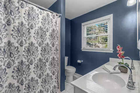 Bath - 3016 Devonshire Dr, Raleigh, NC 27607 photo 3 of 3