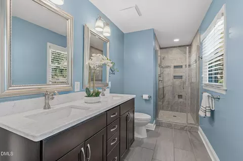 Bath - 3016 Devonshire Dr, Raleigh, NC 27607 photo 1 of 3