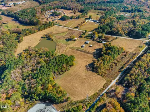 2207 Hamlin Rd, Durham, NC 27704 photo 17