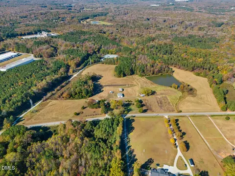 2207 Hamlin Rd, Durham, NC 27704 photo 9
