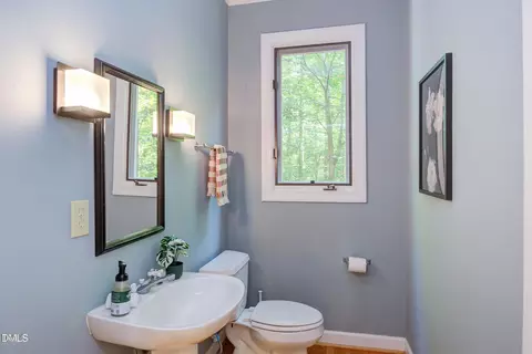 Bath - 5314 Taproot Ln, Durham, NC 27705 photo 1 of 5