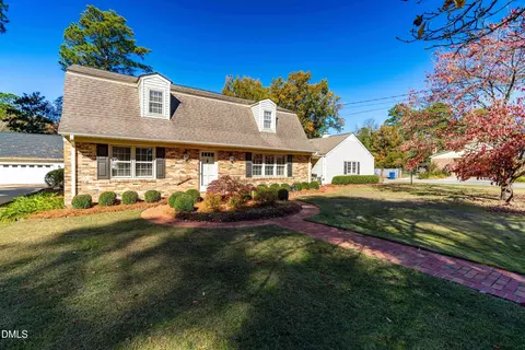 Exterior - 1102 S Crescent Dr, Smithfield, NC 27577 photo 3 of 13