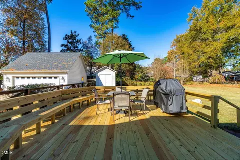 Exterior - 1102 S Crescent Dr, Smithfield, NC 27577 photo 6 of 13