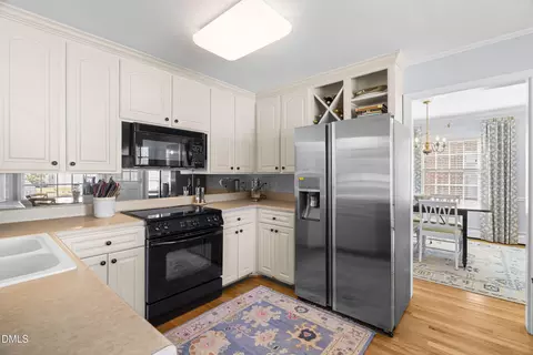 Kitchen - 1102 S Crescent Dr, Smithfield, NC 27577 photo 2 of 4
