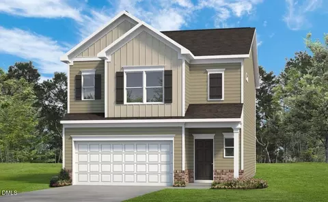 203 Courtside Dr, Dunn, NC 28334