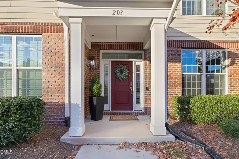 10330 Sablewood Dr #203, Raleigh, NC 27617