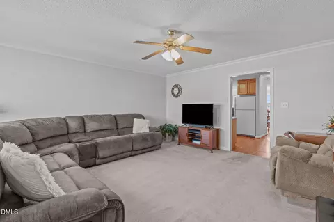 Living - 46 Budd Godwin Ln, Dunn, NC 28334 photo 1 of 2