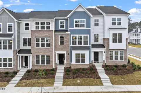 395 Chesapeake Commons St #122, Garner, NC 27529