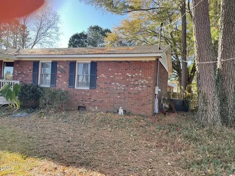 603 E Rose St, Kenly, NC 27542