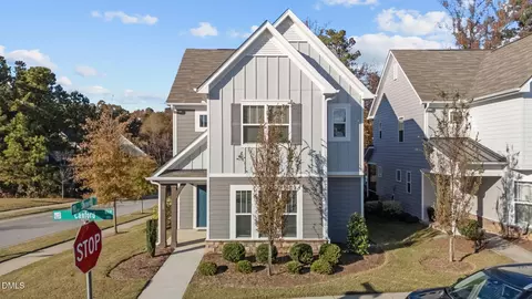 128 Canford Way, Holly Springs, NC 27540